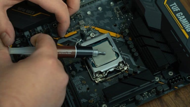 How to remove thermal paste CPU